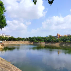 vastrapur-lake-vastrapur-ahmedabad-photo-shoot-destinations-eXeY0CgpQ5